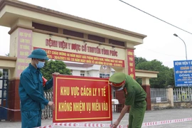 Vĩnh Phúc: Phát hiện 11 trường hợp nghi dương tính với SARS-CoV-2