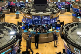 Chỉ số S&P 500 tăng mạnh nhất trong 10 tuần ở phiên giao dịch ngày 1/2