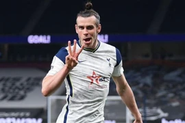 Bale lập hat-trick giúp Tottenham chiến thắng. (Nguồn: Sky)