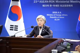 Ngoại trưởng Hàn Quốc Kang Kyung-wha phát biểu tại Hội nghị Ngoại trưởng ASEAN-Hàn Quốc trực tuyến. (Ảnh: Bộ Ngoại giao Hàn Quốc)