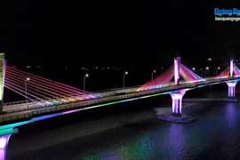 Quảng Ngãi thông xe kỹ thuật cầu dây văng đầu tiên qua sông Trà Khúc