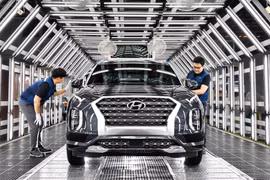 Nhân viên kiểm tra xe trước khi xuất xưởng tại nhà máy của Hyundai ở Ulsan, Hàn Quốc. (Nguồn: automotivemanufacturingsolutions.com)