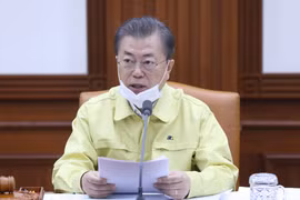 Tổng thống Hàn Quốc Moon Jae-in phát biểu tại cuộc họp nội các ở Seoul ngày 3/3/2020. (Ảnh: Yonhap/TTXVN)