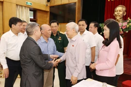 [Photo] Tổng Bí thư, Chủ tịch nước tiếp xúc cử tri thành phố Hà Nội