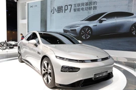 Mẫu xe điện Xpeng P7 được giới thiệu tại Triển lãm Công nghiệp Xe hơi quốc tế Thượng Hải. (Nguồn: AP)