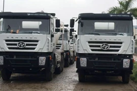 Giá xe ôtô tải nhập khẩu chắc chắn sẽ tăng sau khi áp dụng tiêu chuẩn khí thải Euro 4. (Ảnh: Việt Hùng/Vietnam+)