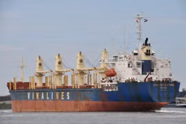 Tàu Vinalines Trader năm đóng 1997, trọng tải 69.614 DWT được Vinalines thanh lý. (Nguồn: shipspotting)