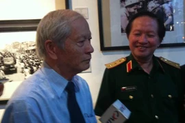 Nghẹn ngào ký ức phóng viên ảnh duy nhất trong đêm Thành cổ rực lửa