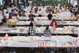 Yêu cầu không đăng ký xuất bản các đề tài truyện ngôn tình