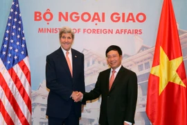 Ngày 7/8/2015, tại Hà Nội, Phó Thủ tướng, Bộ trưởng Ngoại giao Phạm Bình Minh đón và hội đàm với Bộ trưởng Ngoại giao Hoa Kỳ John Kerry sang thăm Việt Nam. (Ảnh: Thống Nhất/TTXVN)