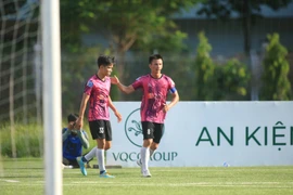 7 đội lọt vào vòng chung kết giải bóng đá 7 người vô địch toàn quốc