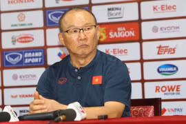 Huấn luyện viên Park Hang-seo hài lòng với trận thắng của tuyển Việt Nam trước Borussia Dortmund. (Ảnh: CTV/Vietnam+) 