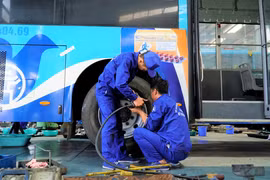 Các tuyển thủ dự thi đều được tuyển chọn kỹ lưỡng tại các đơn vị, có tay nghề, chuyên môn cao, luôn hoàn thành xuất sắc nhiệm vụ được giao. (Ảnh: Minh Hiếu/Vietnam+)