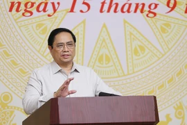 Thủ tướng: Hướng tới thực hiện dịch vụ công theo phương thức “3 không"