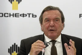 Cựu Thủ tướng Đức G.Schröder rút khỏi tập đoàn Rosneft của Nga