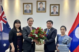 Thúc đẩy đoàn kết, gắn bó Việt-Lào nhân dịp Tết cổ truyền Bun Pi May