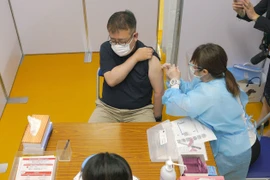 Quốc hội Nhật Bản thông qua dự luật về cấp phép khẩn cấp vaccine