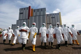 Indonesia đóng cửa bệnh viện điều trị COVID-19 lớn nhất nước