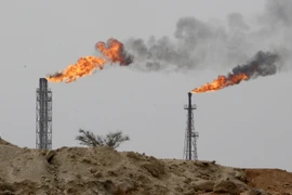 Iran và Nga ký thỏa thuận sơ bộ hợp tác năng lượng trị giá 40 tỷ USD