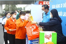 Doanh nghiệp nỗ lực để người lao động đón Tết Nguyên đán ấm áp