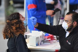 Chuyên gia: Mỹ chưa đạt mục tiêu về phòng chống COVID-19