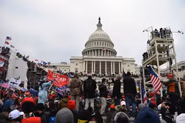 Mỹ đề nghị con gái ông Trump hợp tác điều tra vụ bạo loạn Đồi Capitol