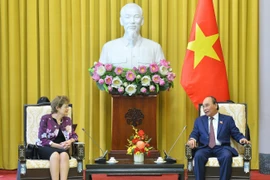 Chủ tịch nước Nguyễn Xuân Phúc tiếp Thống đốc bang South Australia