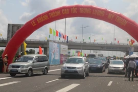 Khánh thành cao tốc Trung Lương-Mỹ Thuận, không thu phí trong 60 ngày