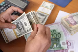 ECB nâng lãi suất khiến Italy lo ngại về triển vọng kinh tế đất nước