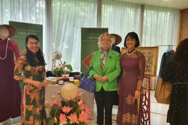 Phái đoàn Việt Nam tại Geneva tham dự Lễ hội Mùa thu hoạch châu Á