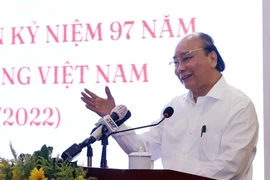 Chủ tịch nước: Báo chí giúp ngăn chặn tham nhũng, tiêu cực từ sớm