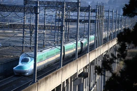 Nhật Bản khẩn trương khôi phục hệ thống tàu cao tốc sau động đất