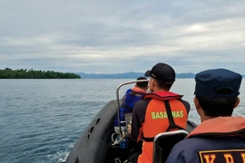 13 người đang mất tích trong vụ chìm tàu ngoài khơi Indonesia