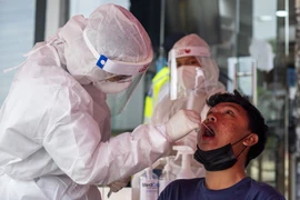 Malaysia khuyến cáo người dân đề phòng nguy cơ COVID-19 lây lan