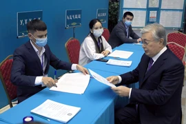 Kết quả bầu cử sơ bộ tại Kazakhstan: Tổng thống đương nhiệm dẫn đầu