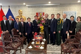 Đại sứ quán Lào tại Australia chúc mừng Quốc khánh Việt Nam