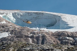 Ít nhất 10 người thiệt mạng trong vụ lở băng trên dãy Alps tại Italy 