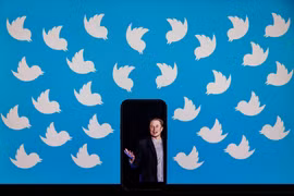Tỷ phú Elon Musk thăm dò ý kiến về khả năng từ chức CEO Twitter