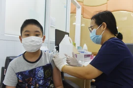 Hàn Quốc cho phép tiêm vaccine Pfizer cho trẻ em từ 5-11 tuổi