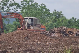 Bình Phước: Phát hiện vụ đổ trộm rác thải nguy hại
