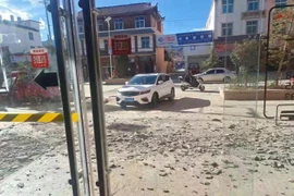 Trung Quốc điều động lực lượng tìm kiếm cứu nạn động đất tại Vân Nam