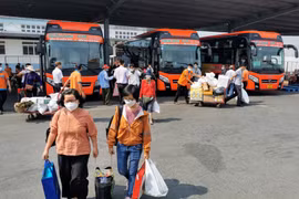 Hạ nhiệt giá xăng dầu, giảm áp lực chi phí cho người dân, doanh nghiệp