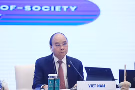 Chủ tịch nước Nguyễn Xuân Phúc dự Phiên họp hẹp lần thứ nhất - Tuần lễ Cấp cao APEC lần thứ 29. (Ảnh: Thống Nhất/TTXVN)