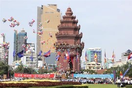 Quang cảnh Lễ kỷ niệm 69 năm Quốc khánh Campuchia. (Ảnh: Nguyễn Vũ Hùng/TTXVN)