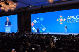 Chủ tịch nước Nguyễn Xuân Phúc phát biểu tại Phiên họp thứ 4 CEO Summit về Thương mại và Đầu tư. (Ảnh: Thống Nhất/TTXVN)