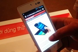 Sản phẩm lõi tứ đầu tiên của FPT chính thức được lên kệ. (Ảnh: T.H/Vietnam+)