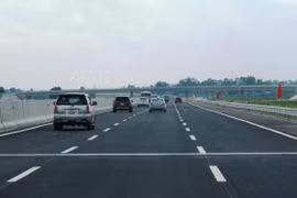 Dự án đường cao tốc Bắc-Nam sẽ cơ bản được hoàn thành vào cuối năm 2021. (Ảnh: Việt Hùng/Vietnam+)