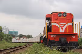 Đoàn tàu chuyên chở hàng bằng container đông lạnh. (Ảnh: HARACO cung cấp)