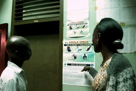Kêu gọi quốc tế tăng cường các nỗ lực chống lại đại dịch Ebola
