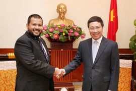 Phó Thủ tướng Phạm Bình Minh tiếp Bộ trưởng Công Thương Sri Lanka